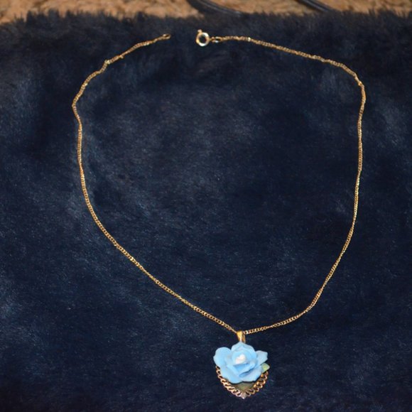 Vintage Unknown Necklace Pendant Ceramic Rose on Metal Heart Shaped Tray Chain - Picture 4 of 5